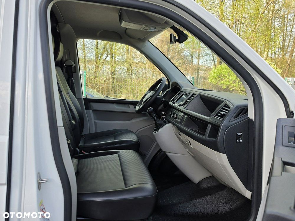 Volkswagen Transporter - 10