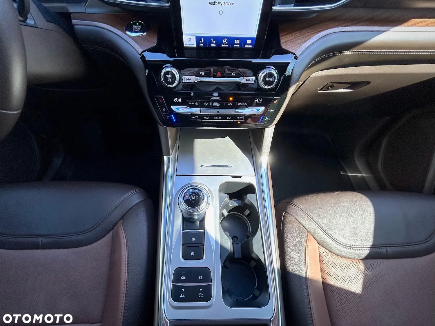 Ford Explorer - 21
