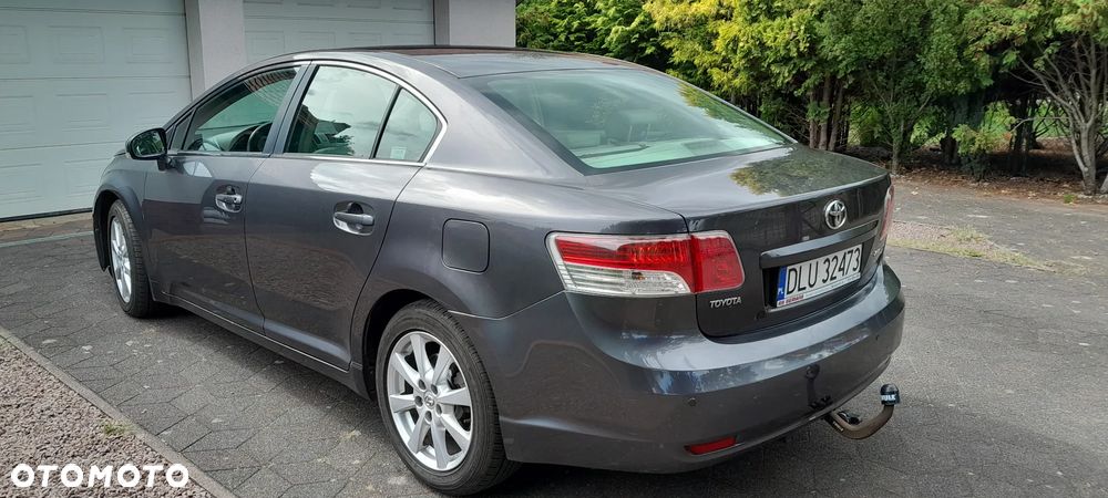 Toyota Avensis 2.0 D-4D Premium - 3