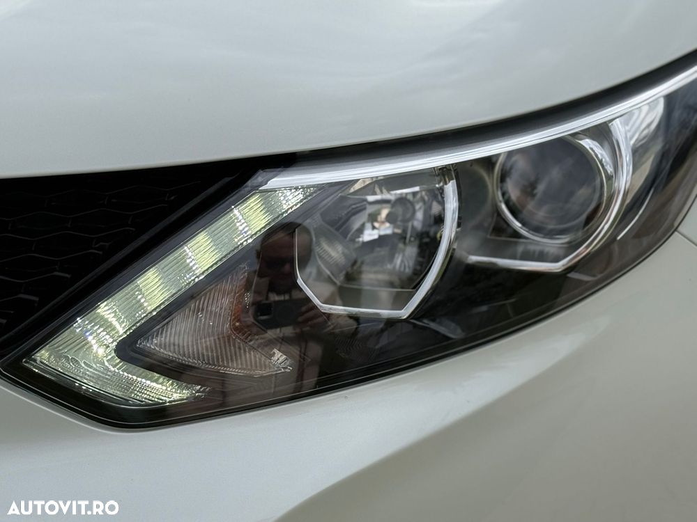 Nissan Qashqai 1.5 DCI N-Connecta - 23