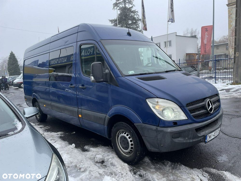 Mercedes-Benz Sprinter - 4