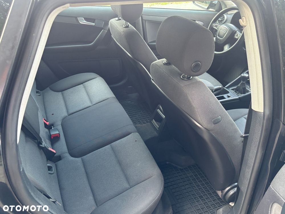 Audi A3 Sportback 1.6 TDI Ambition - 16