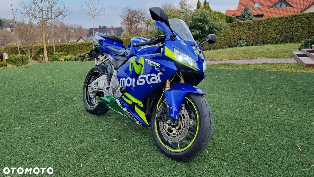 Honda CBR - 3