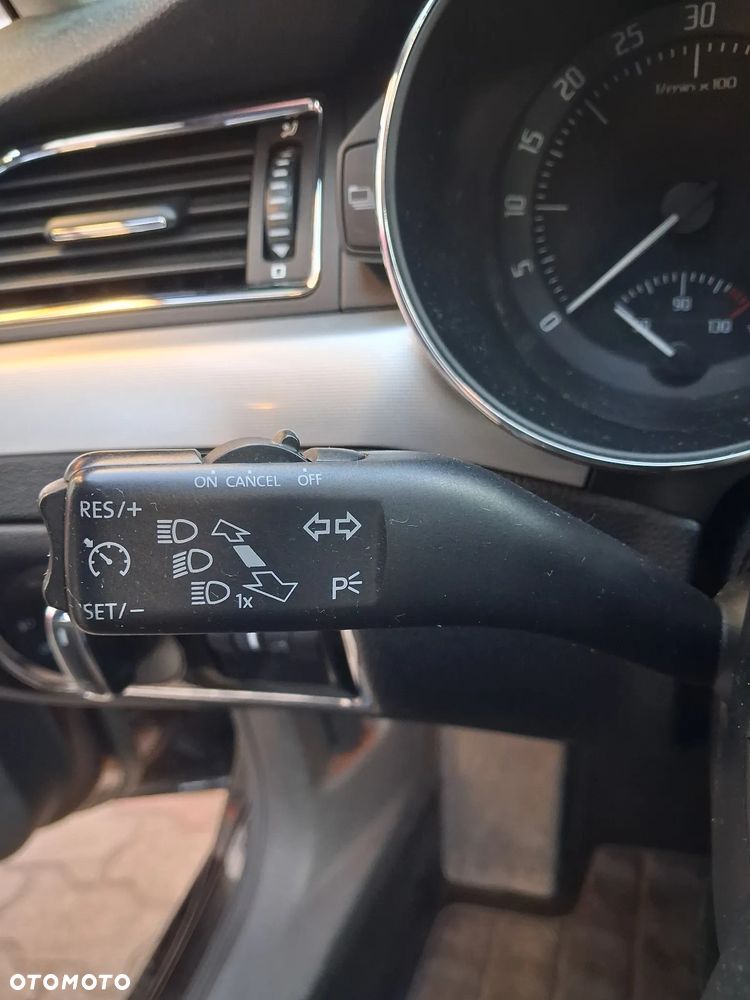 Skoda Superb 2.0 TDI 4x4 DSG FAMILY - 10