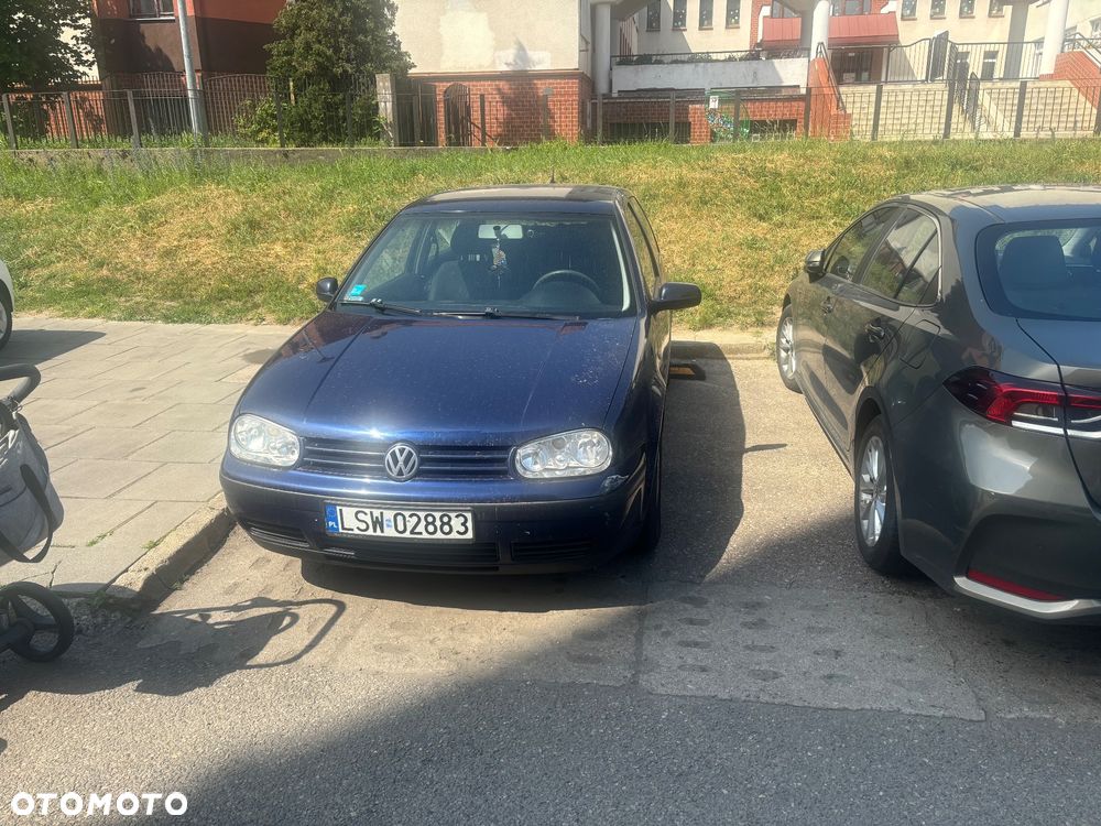 Volkswagen Golf 1.9 TDI Q - 1