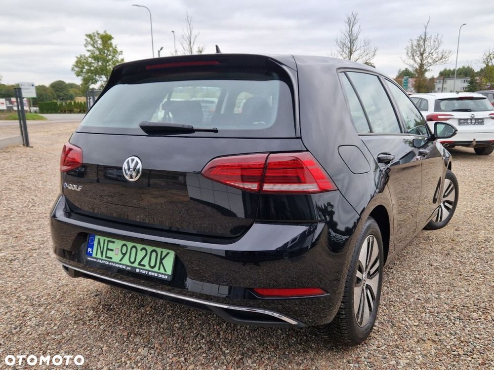 Volkswagen Golf - 23
