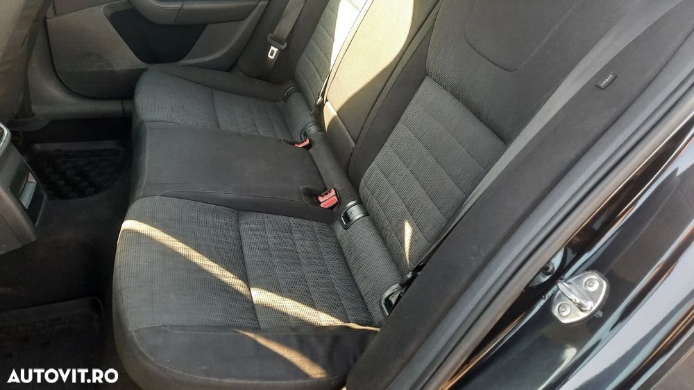 Skoda Octavia 1.2 TSI AMBITION - 11