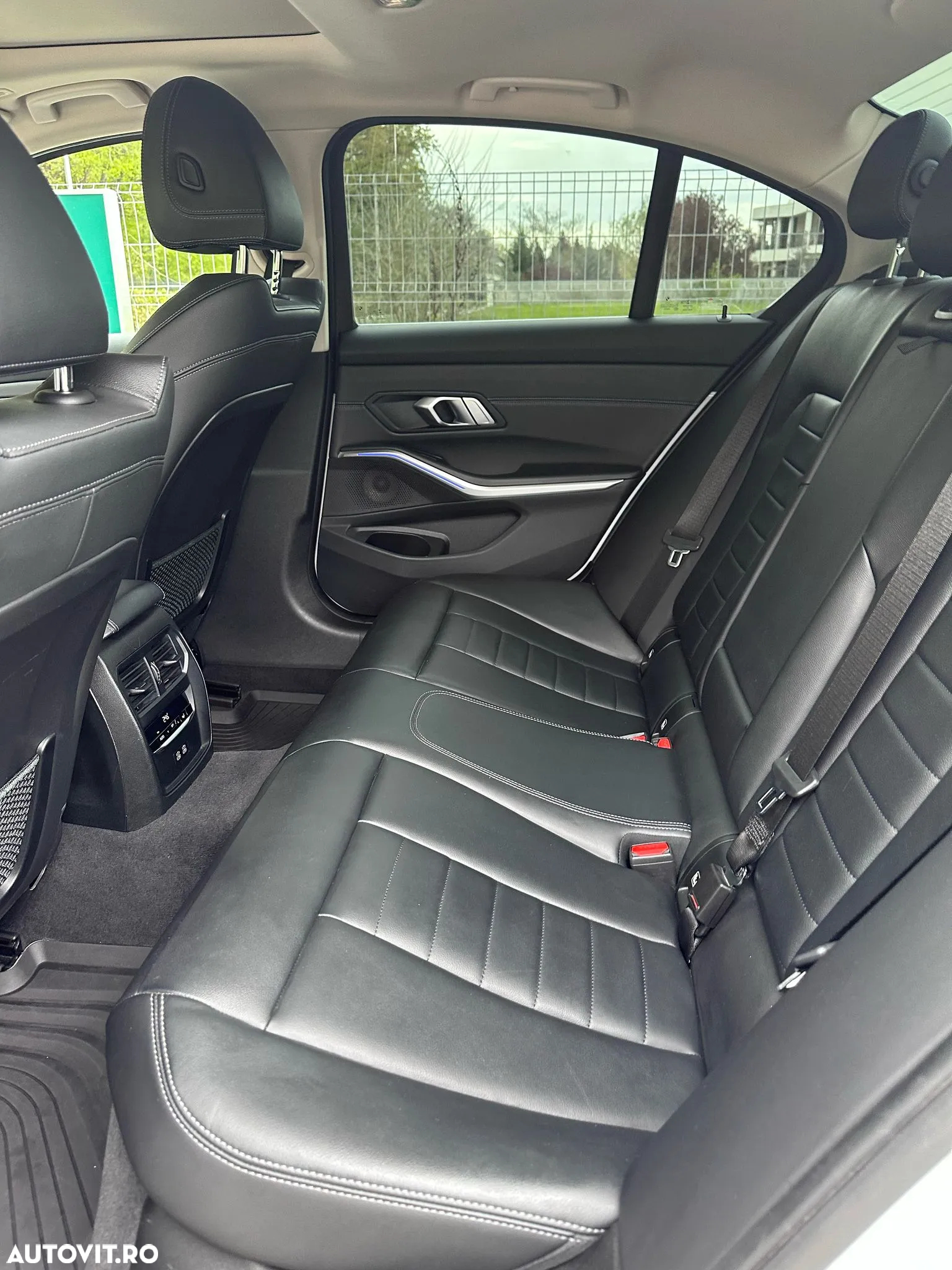 BMW Seria 3 320d AT MHEV - 11