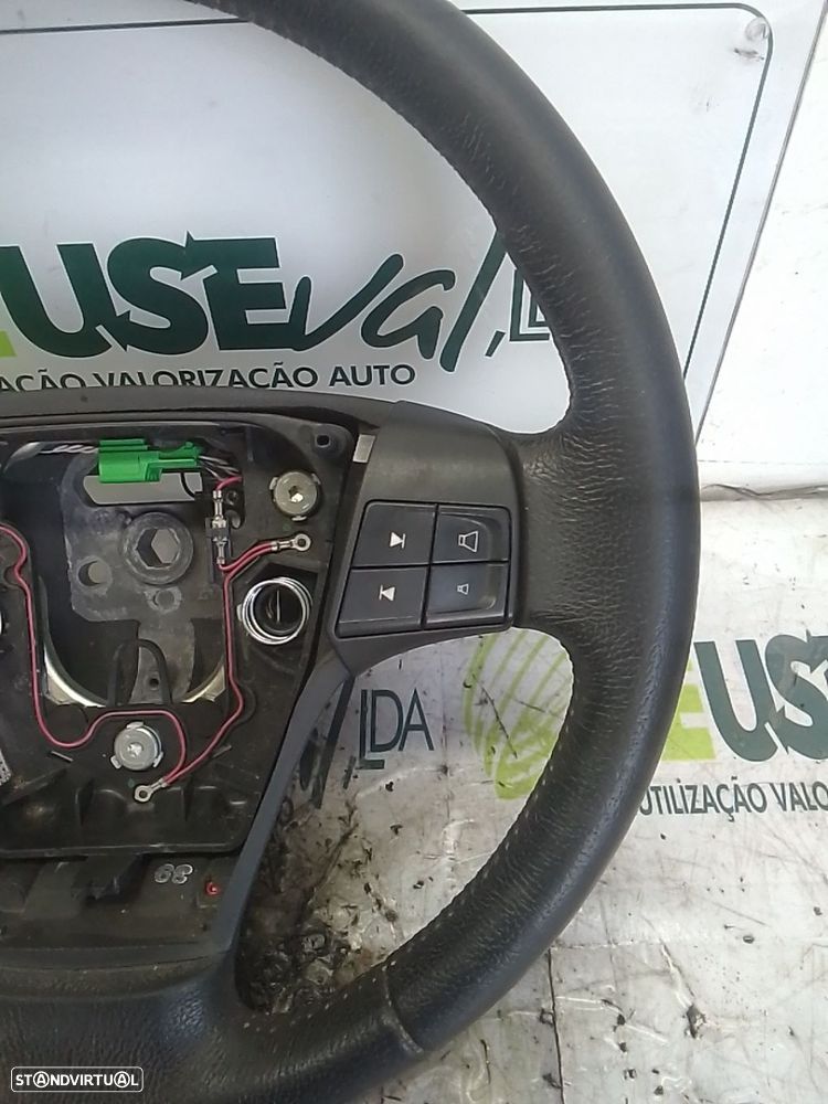 Volante Volvo V50 (545) - 4