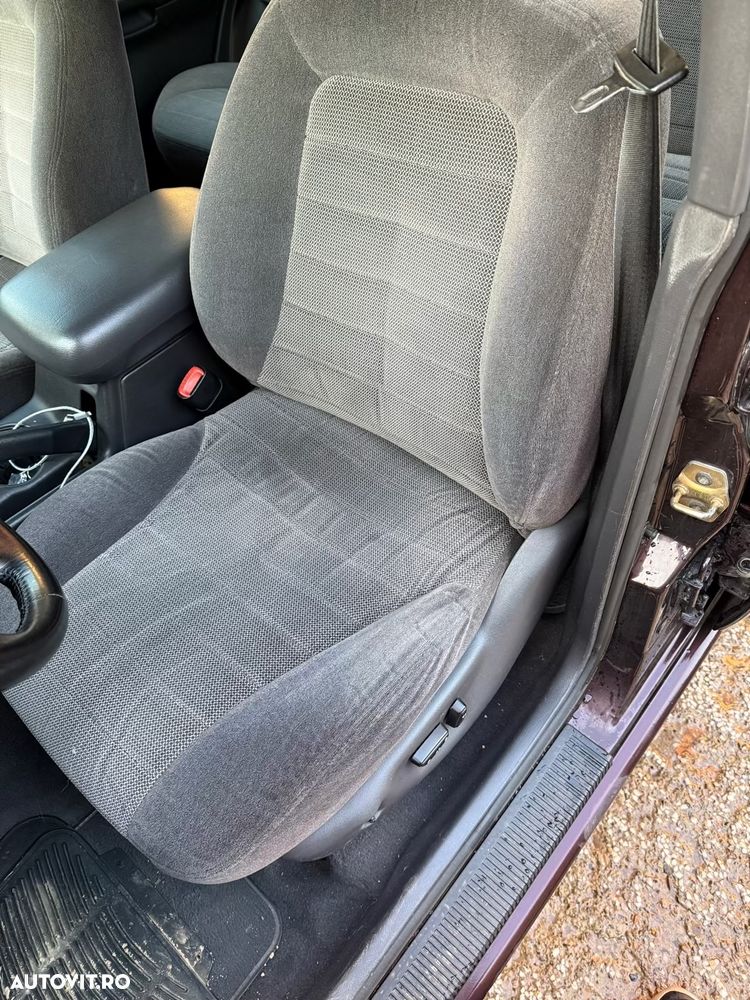 Jeep Grand Cherokee - 14