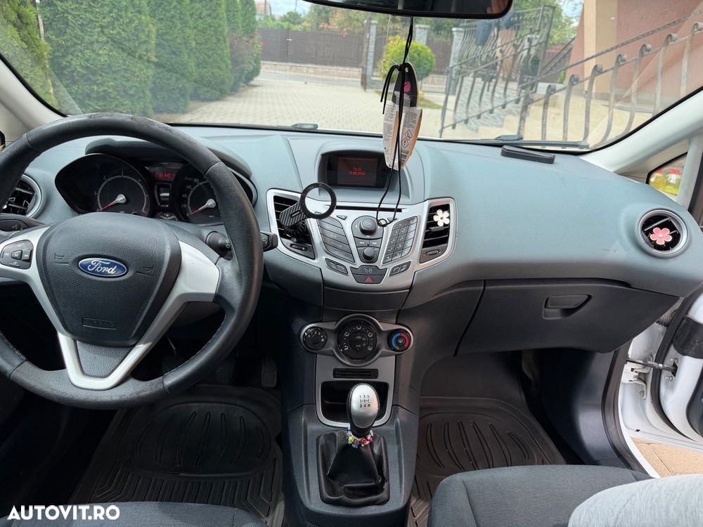 Ford Fiesta - 5