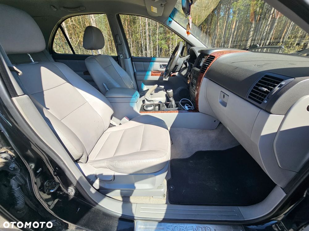 Kia Sorento - 9