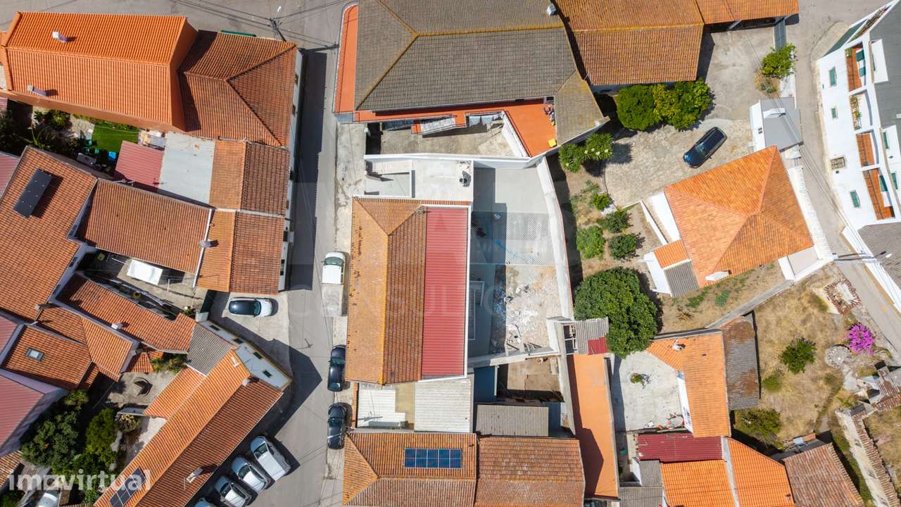 Apartamento T2 novo com quintal e estacionamento - Grande imagem: 2/16