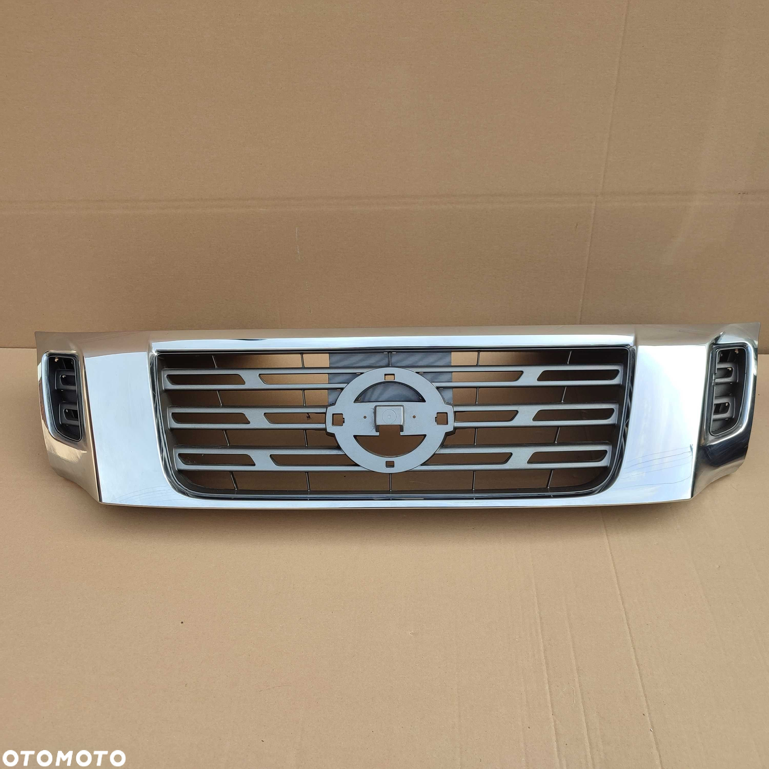 Nissan Navara NP300 D40 15-19 grill atrapa zderzaka chrom kratka - 3