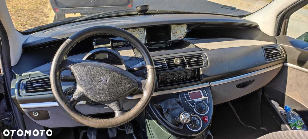 Peugeot 807 - 6