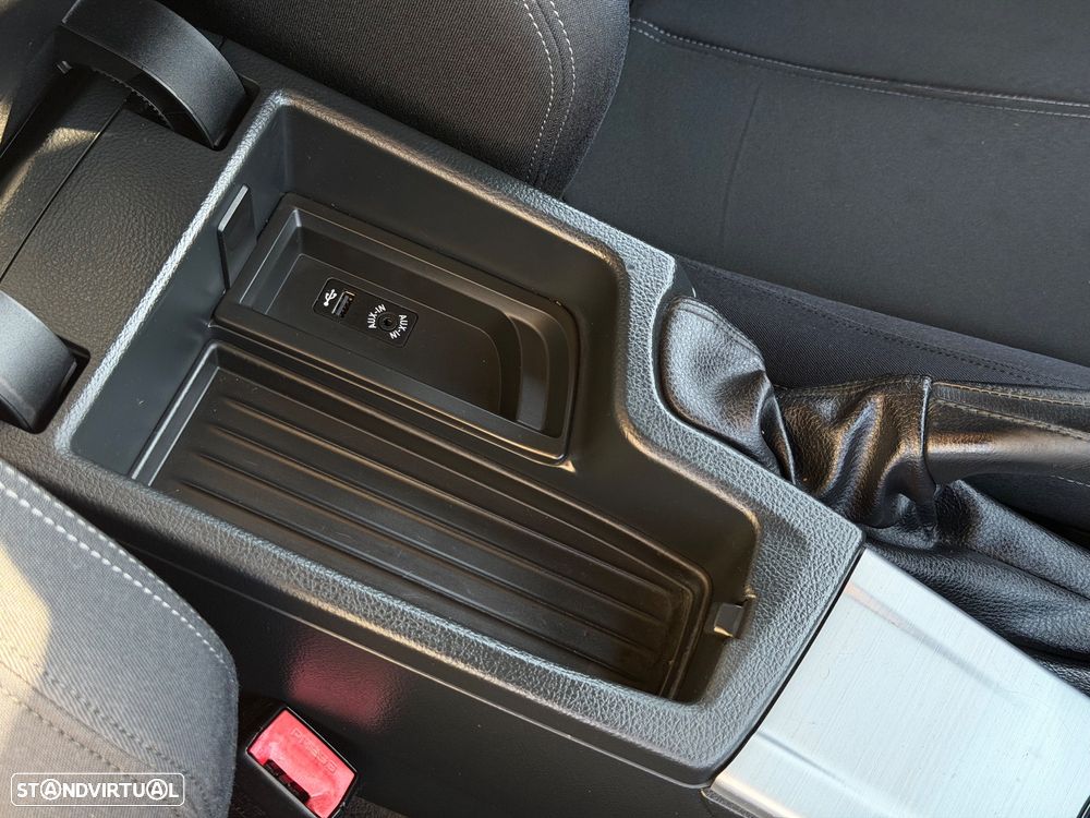 BMW 320 d Auto Line Sport - 29
