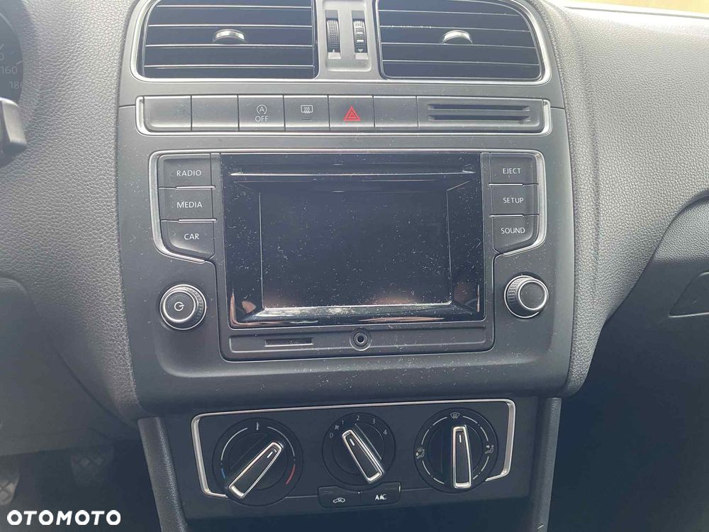Volkswagen Polo - 13