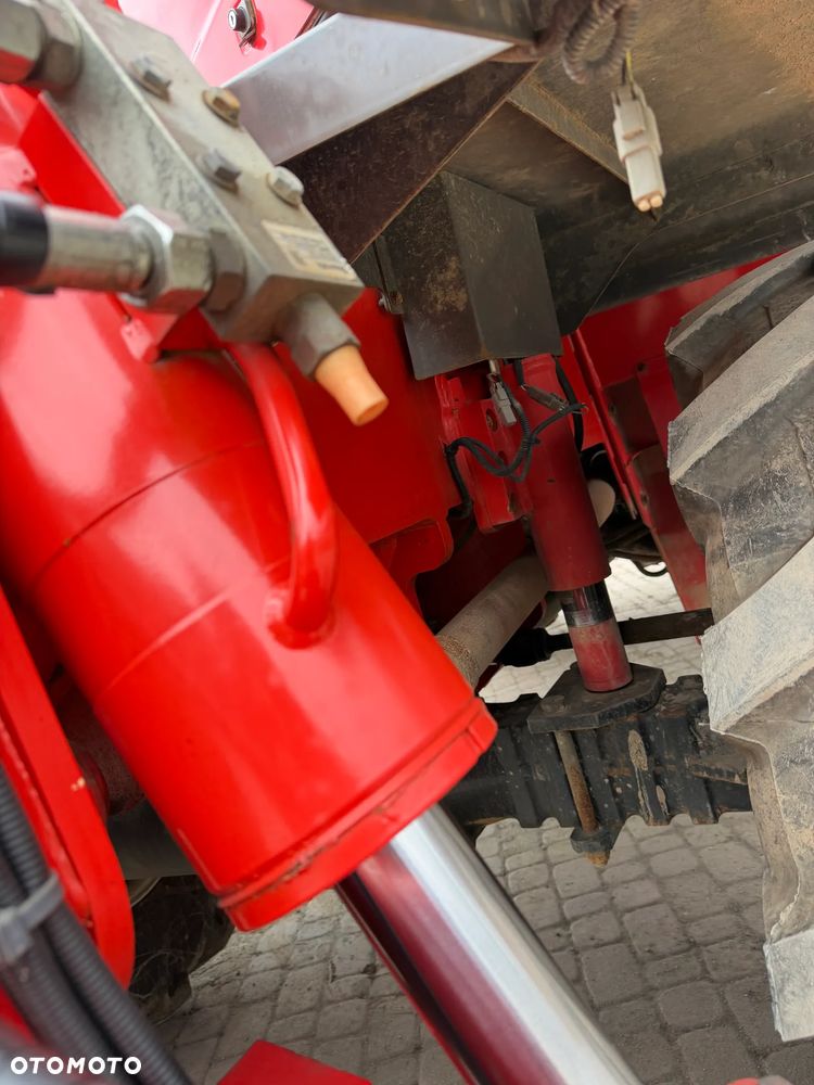 Manitou MRT2150+PRIVILEGE Ładowarka teleskopowa 4x4 ROTO 21metrów. Bez AdBLUE bez DPF. udźwig 5ton jak Nowa z Norwegii 4900mtg. 2015rok. Obrót pełny. Zero luzów wycieków. Zadbana maszyna z Fermy Norweskiej. Silnik 160 Km. AUTEC zdalne sterowanie. Ani deka luzów czy wycieków. Opony jak Nowe. Pełny Oryginał. Niski przebieg. Stabilizatory. Zamki na tłokach. OKAZJA - 21