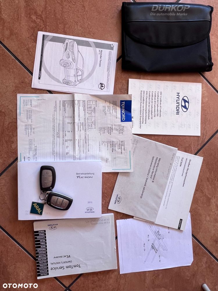 Hyundai Tucson 2.0 CRDI 4WD Automatik Premium - 38