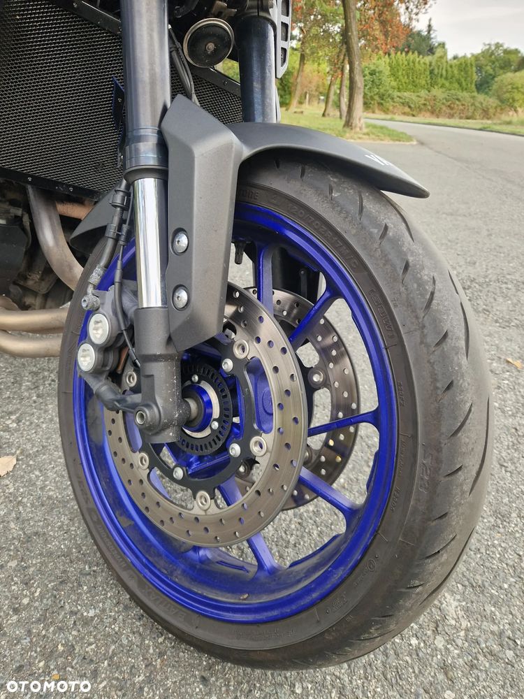 Yamaha MT - 8