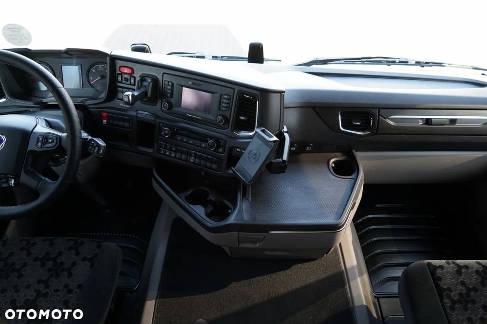 Scania R 450  / HYDRAULIKA / PEŁNY ADR / RETARDER / KLIMATYZACJA POSTOJOWA / ALUFELGI  / 2022 ROK / PO KONTRAKCIE SERWISOWYM - 30