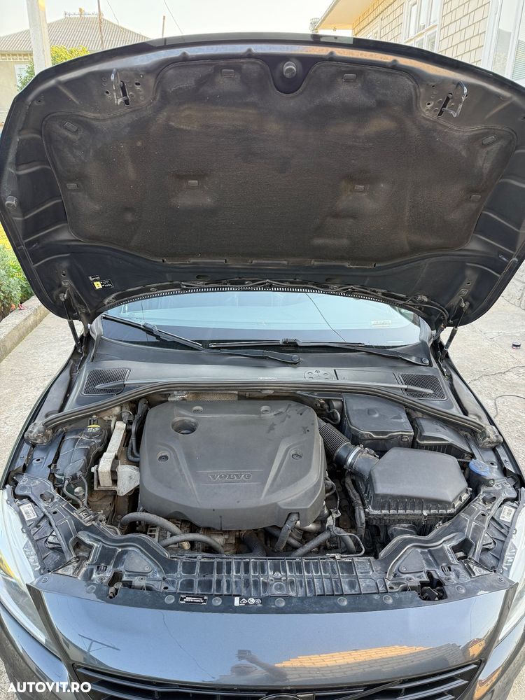 Volvo S60 D3 Geartronic RDesign - 21