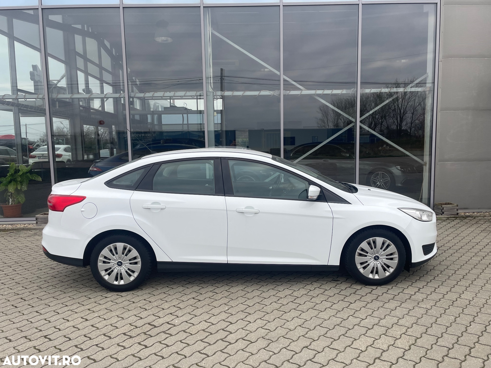 Ford Focus 1.0 EcoBoost Trend - 2