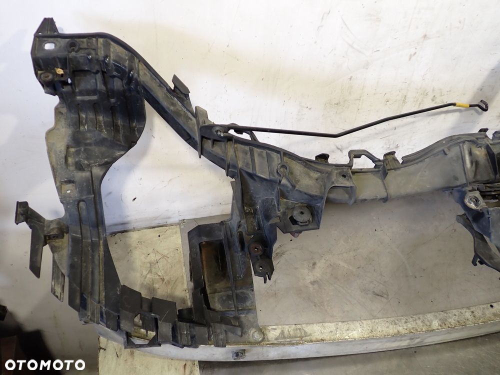 PAS PRZEDNI OKULAR MERCEDES W169 A200 - 17