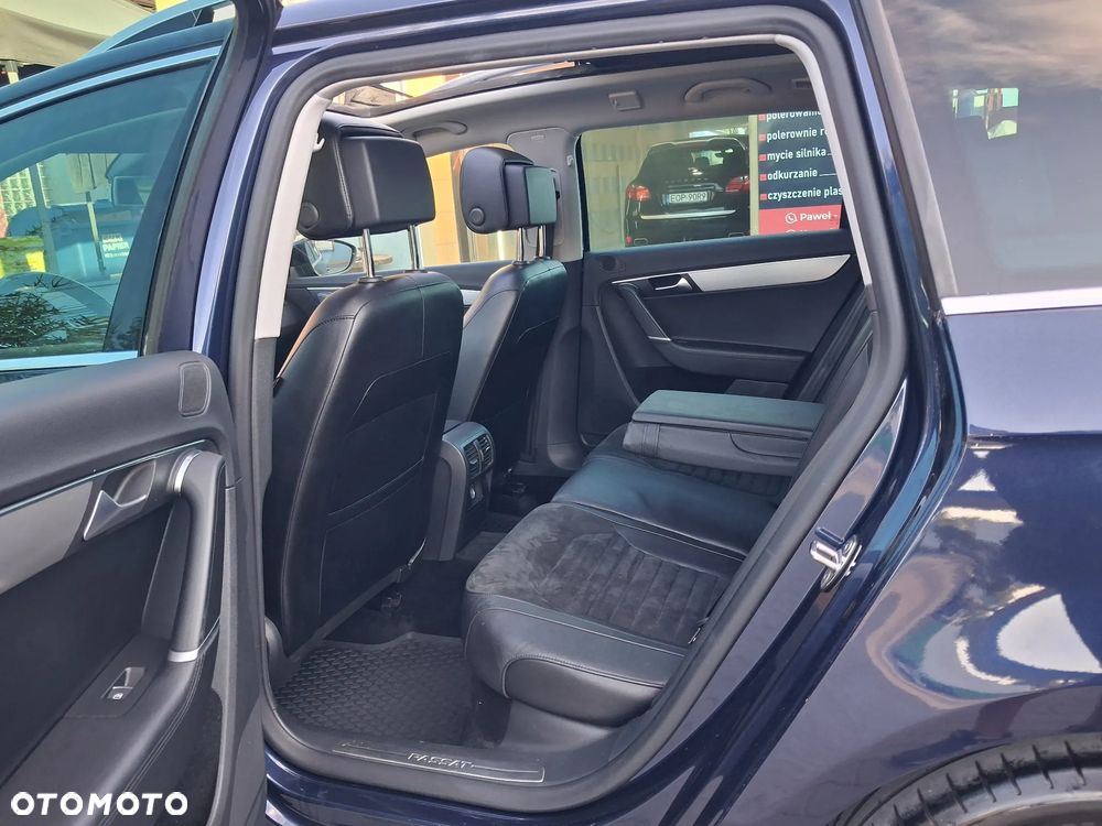 Volkswagen Passat 2.0 TDI BlueMotion Technology Highline - 23