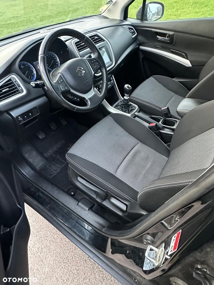 Suzuki SX4 S-Cross - 10