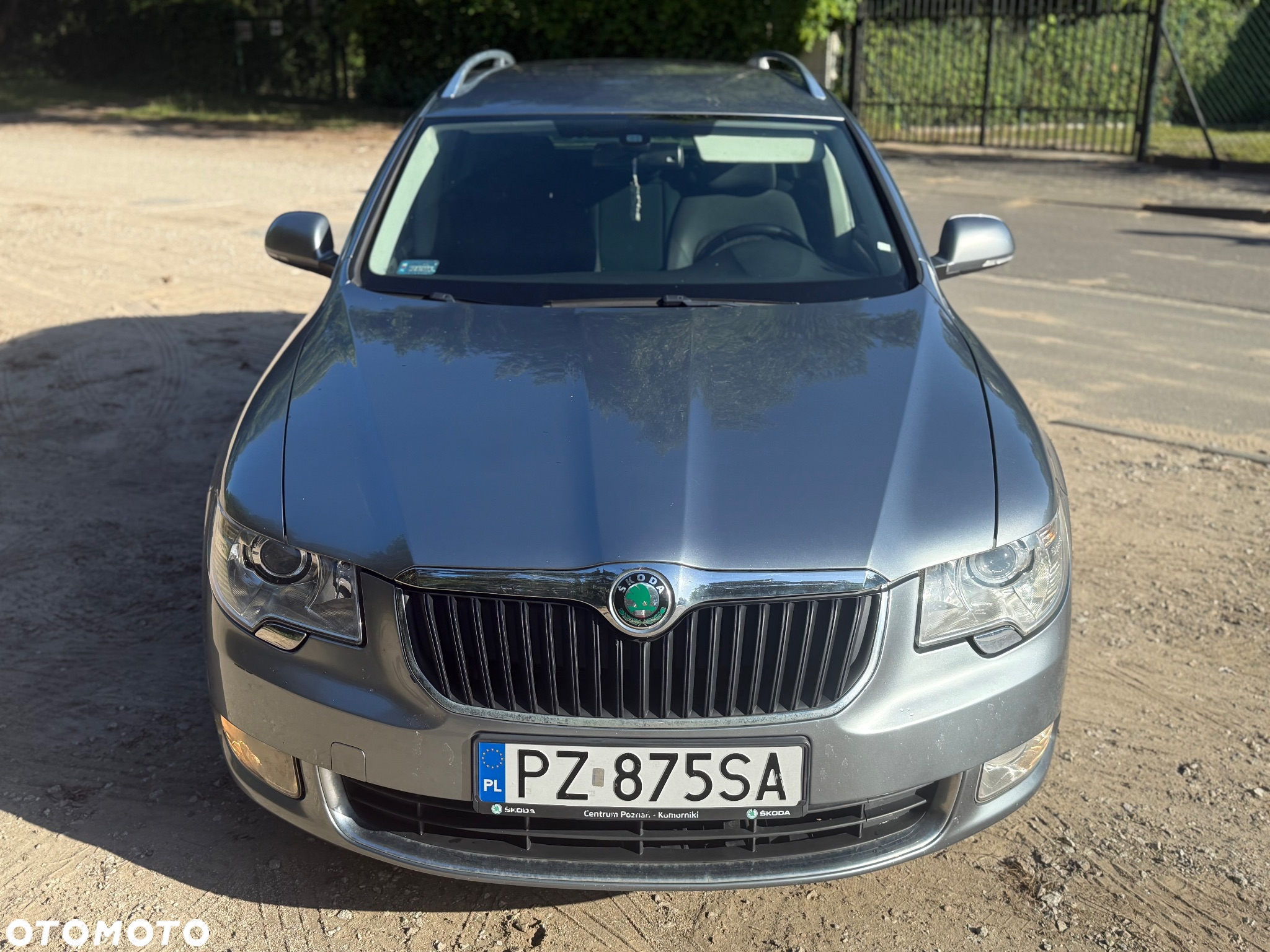 Skoda Superb 2.0 TDI Family DSG - 2