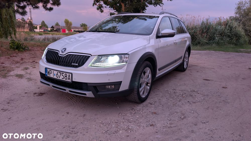 Skoda Octavia Scout 2.0 TDI 4x4 - 1