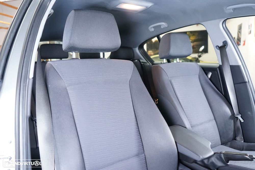 BMW 118 d - 32