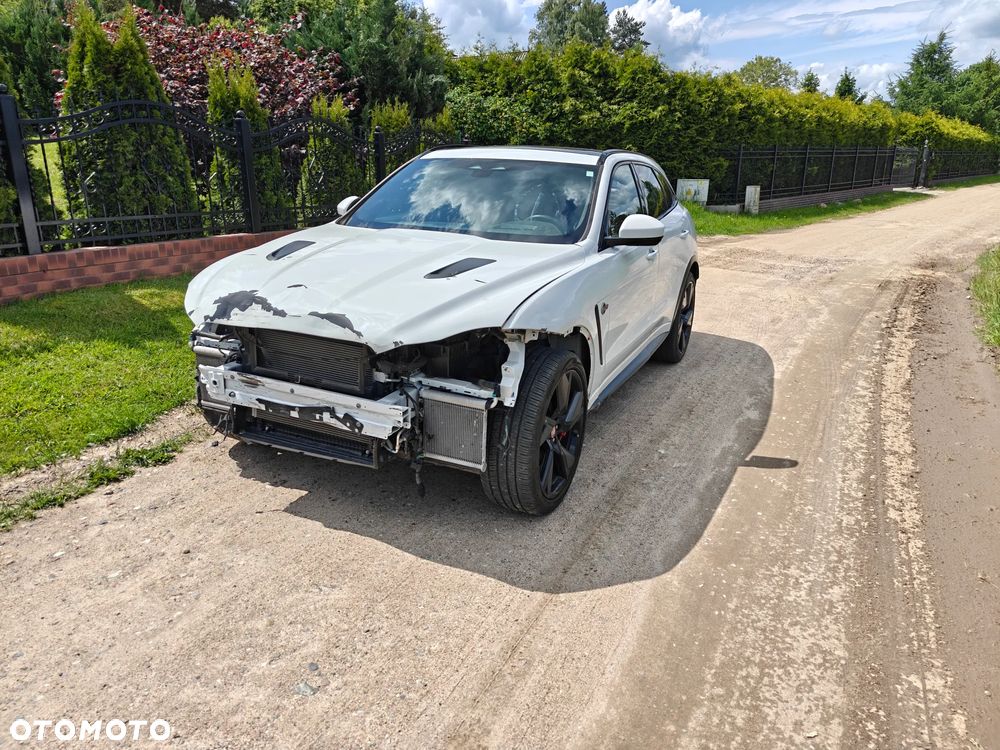 Jaguar F-Pace 5.0 V8 P550 AWD SVR - 1