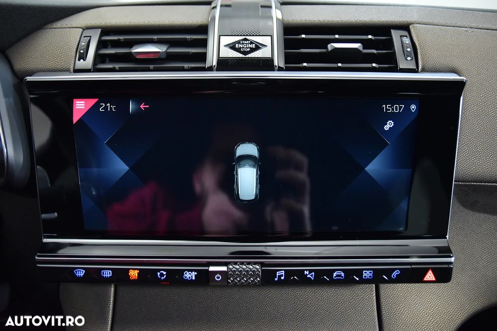 DS Automobiles DS 7 Crossback - 17