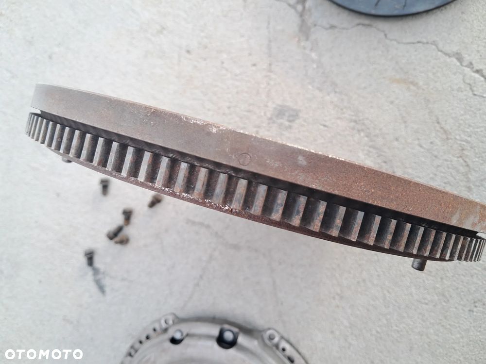 Sprzęgła Sztywne Docisk Koło Zamachowe Audi VW Seat Skoda 030105271D - 8