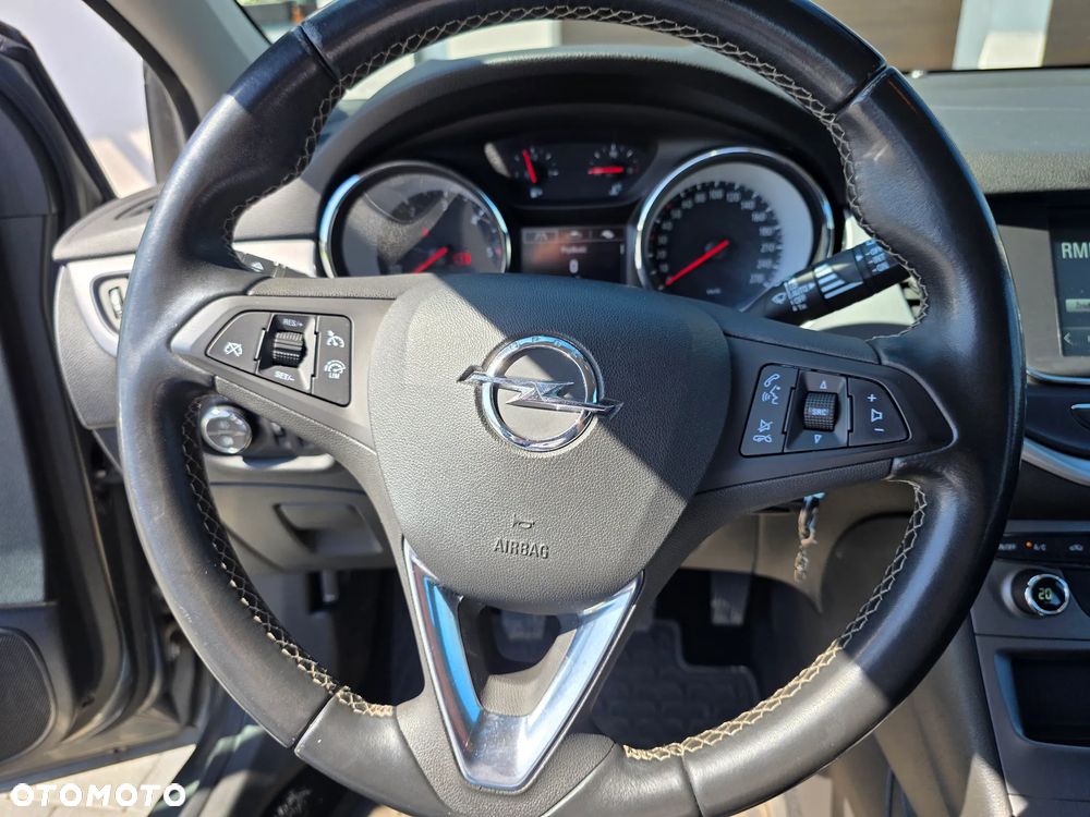 Opel Astra 1.6 CDTI Enjoy - 11