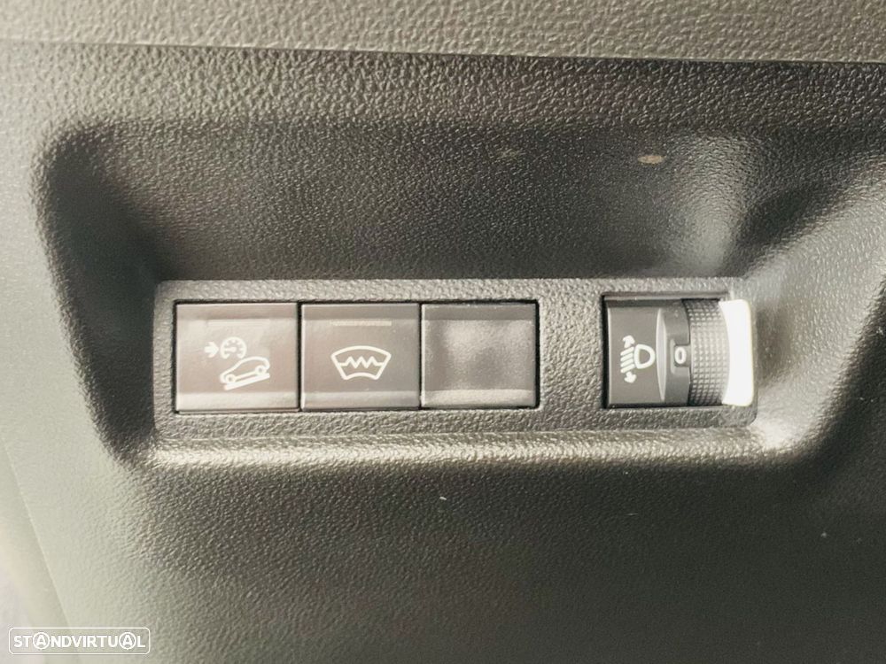 Jeep Avenger 54 kWh Longitude - 9