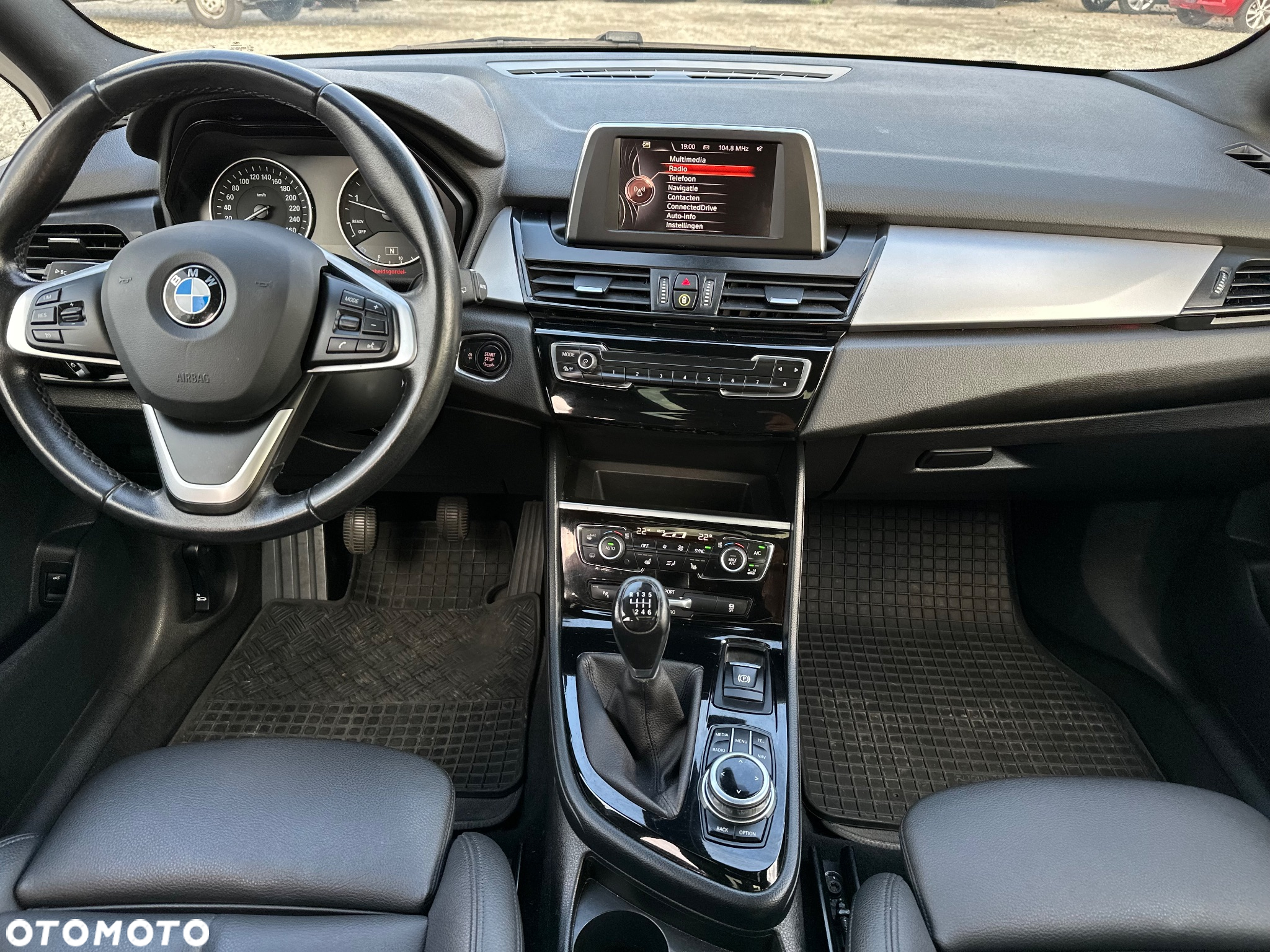 BMW Seria 2 218d GT Luxury Line - 29