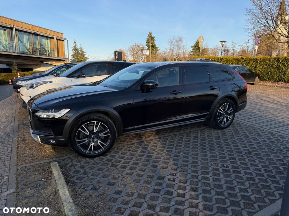 Volvo V90 D5 AWD Geartronic R Design - 1