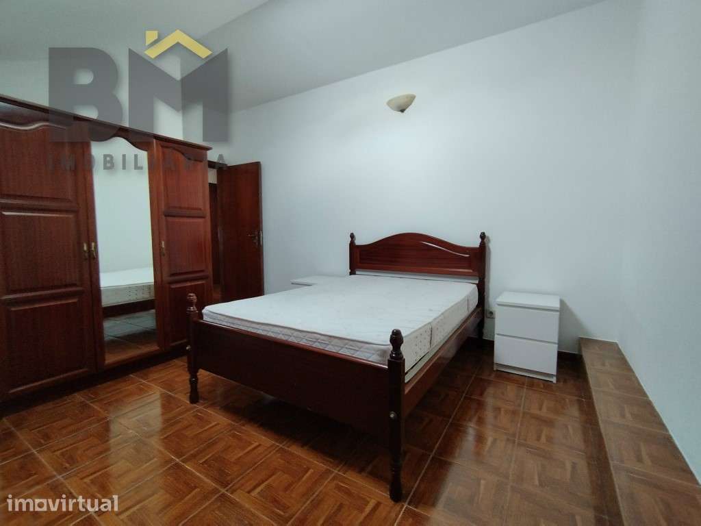 Andar de moradia T2 mobilado, disponível para entrada imediata - Grande imagem: 5/8