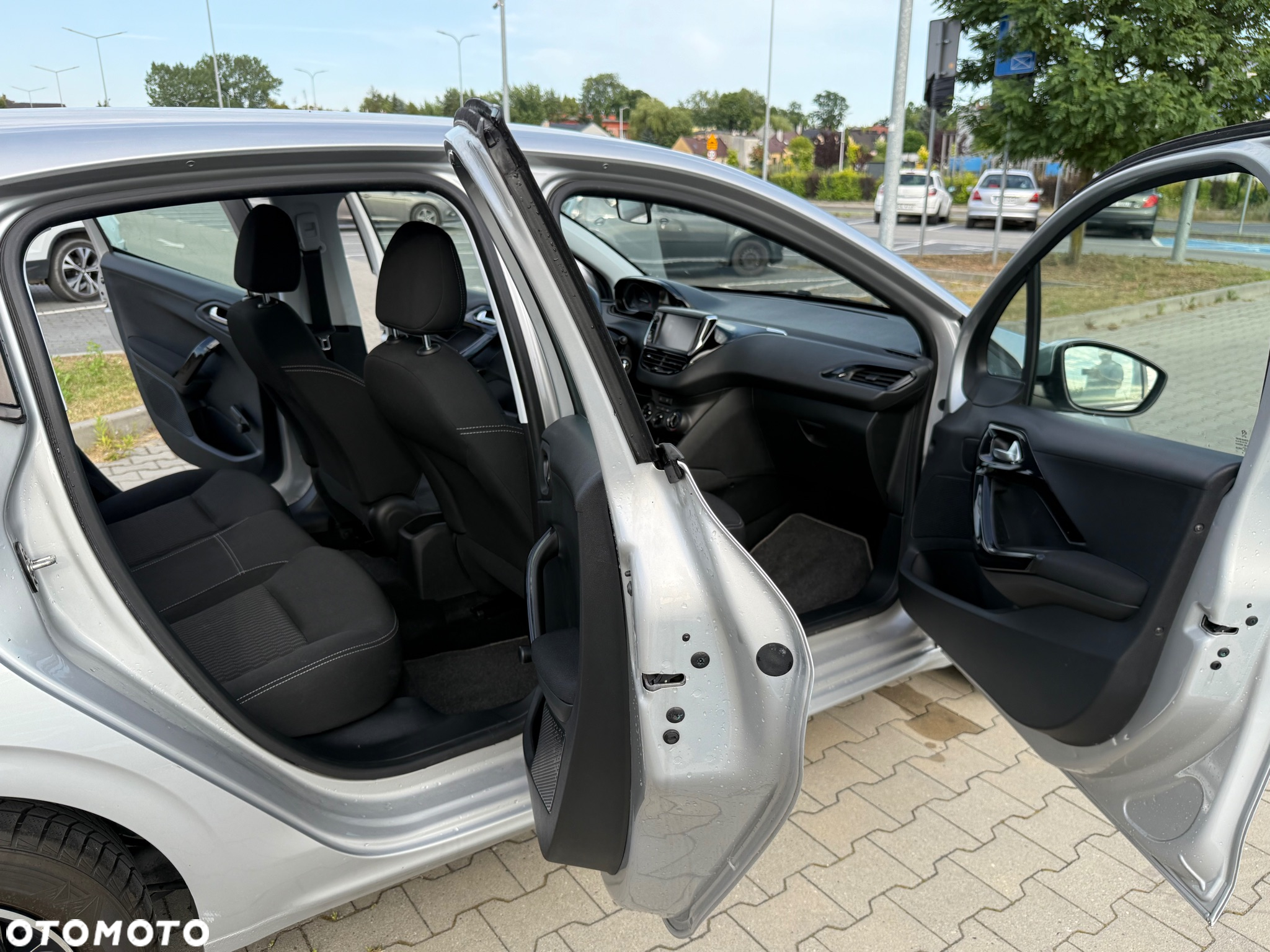 Peugeot 208 1.2 PureTech Active - 11