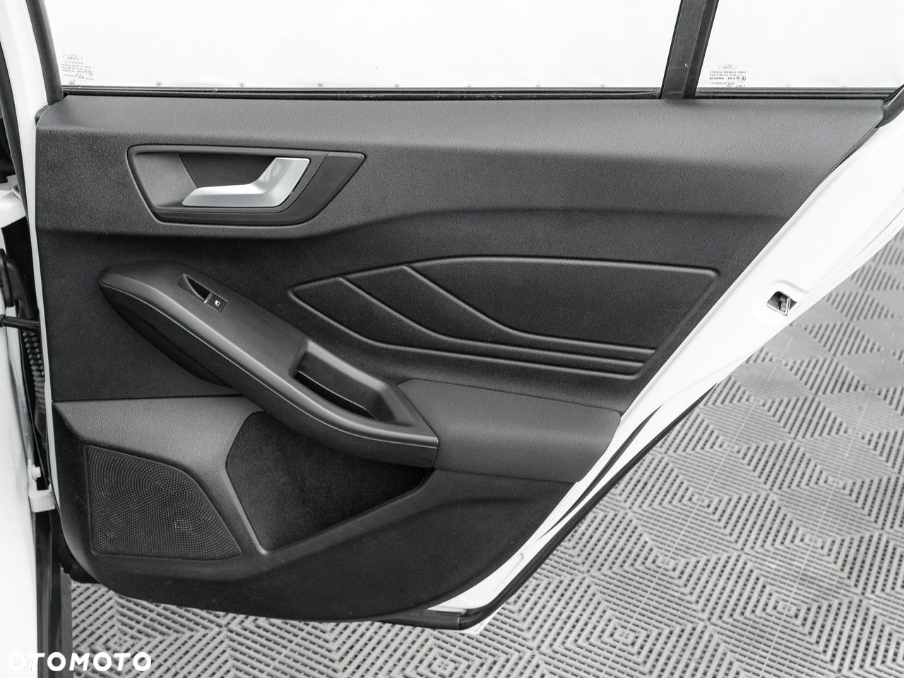 Ford Focus - 28