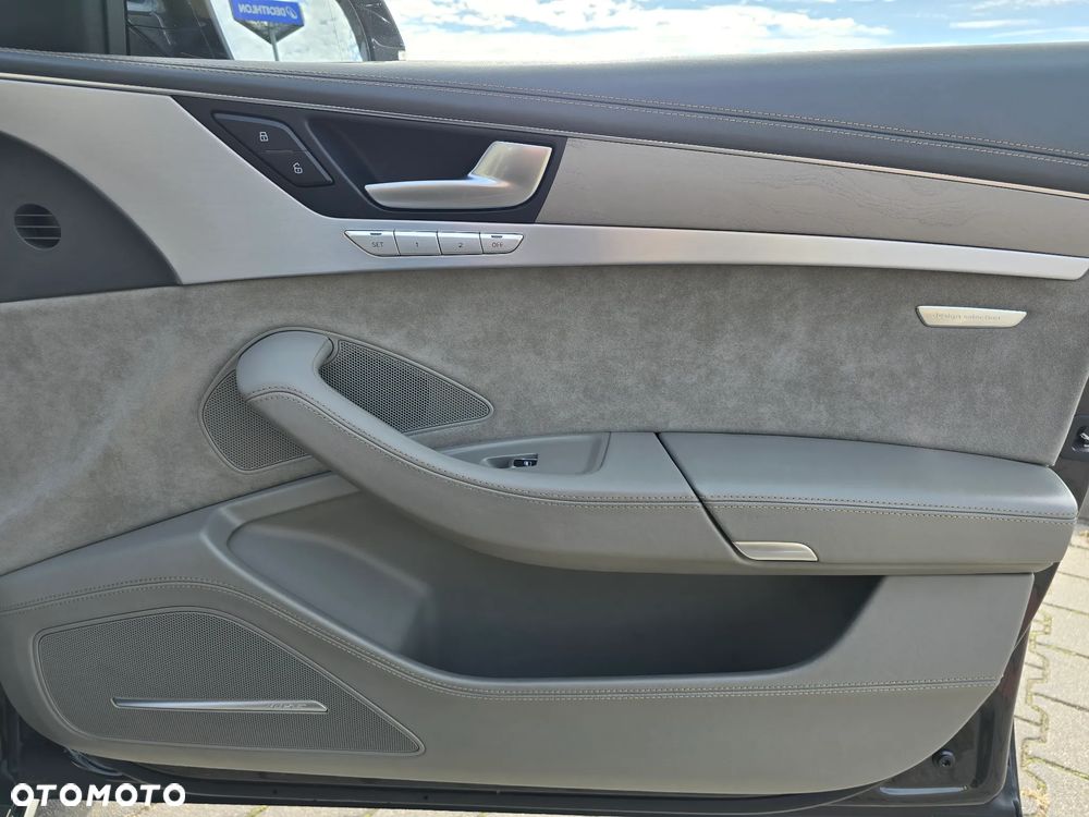 Audi A8 4.2 TDI clean diesel L Quattro - 16