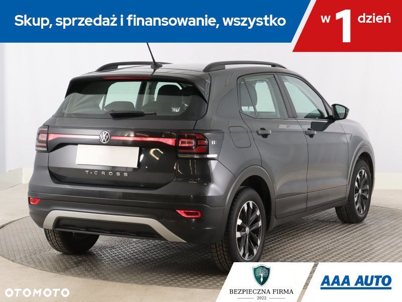Volkswagen T-Cross - 6