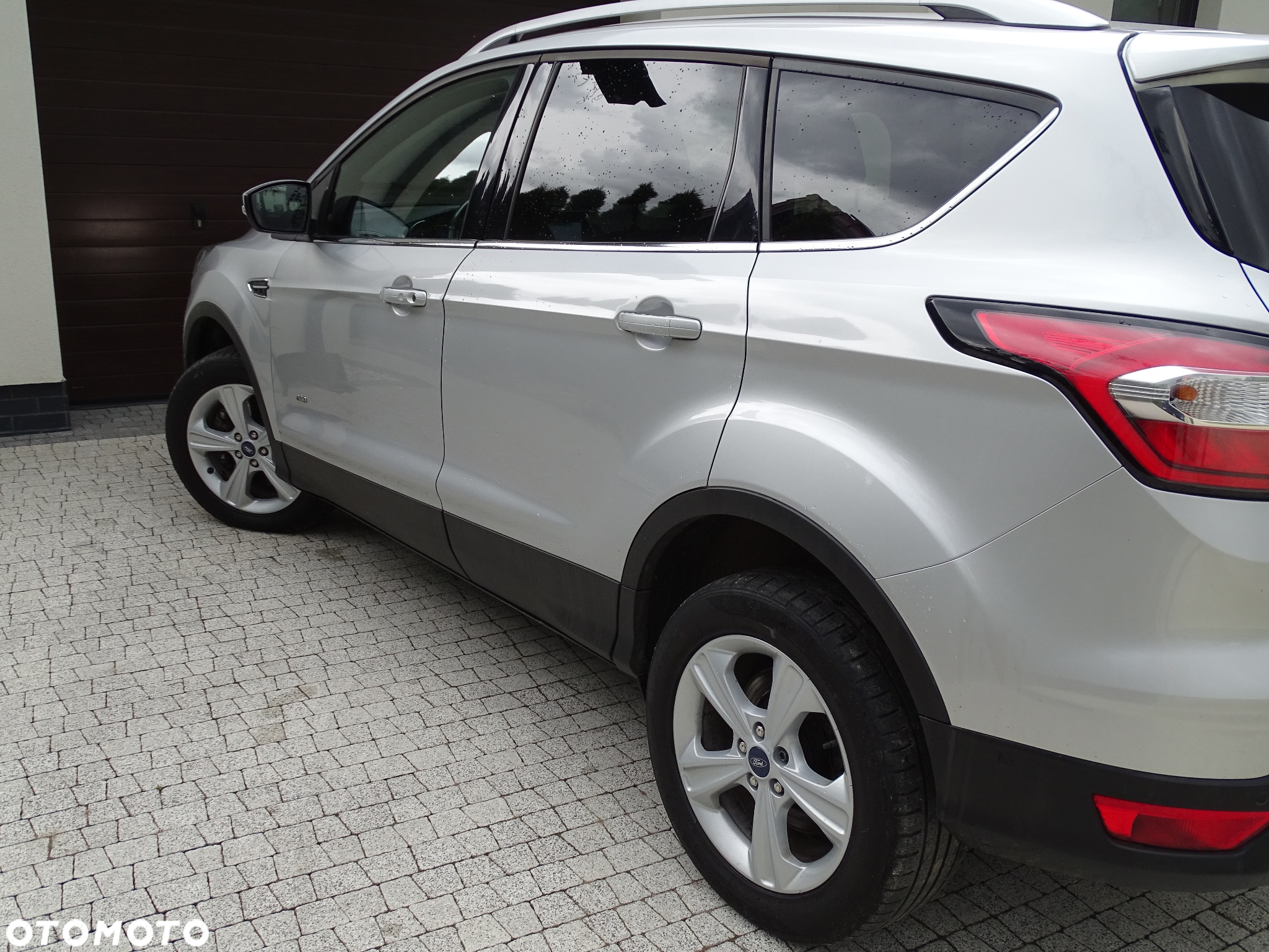 Ford Kuga 2.0 TDCi 4x4 Titanium - 14