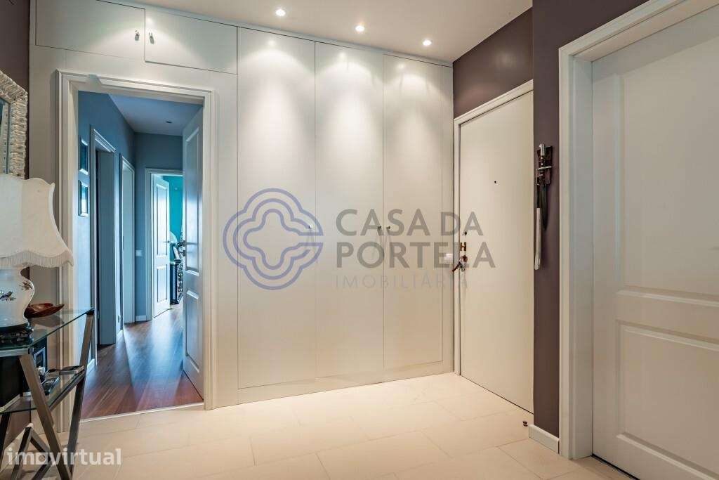 Apartamento T3 com varanda, equipado e com lugar de garagem junto  ao - Grande imagem: 2/24