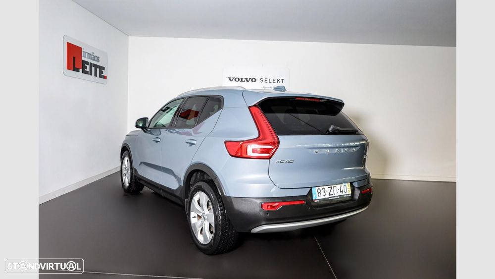Volvo XC 40 1.5 T3 Momentum Plus — fotografia 2