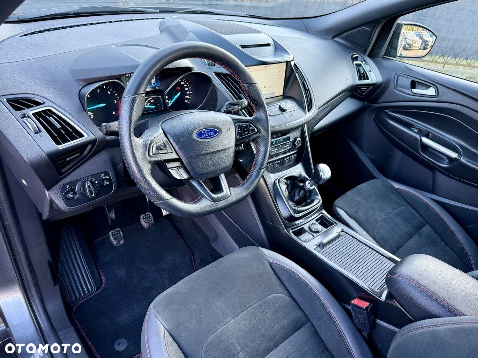 Ford Kuga 2.0 TDCi 4x4 ST-Line - 16