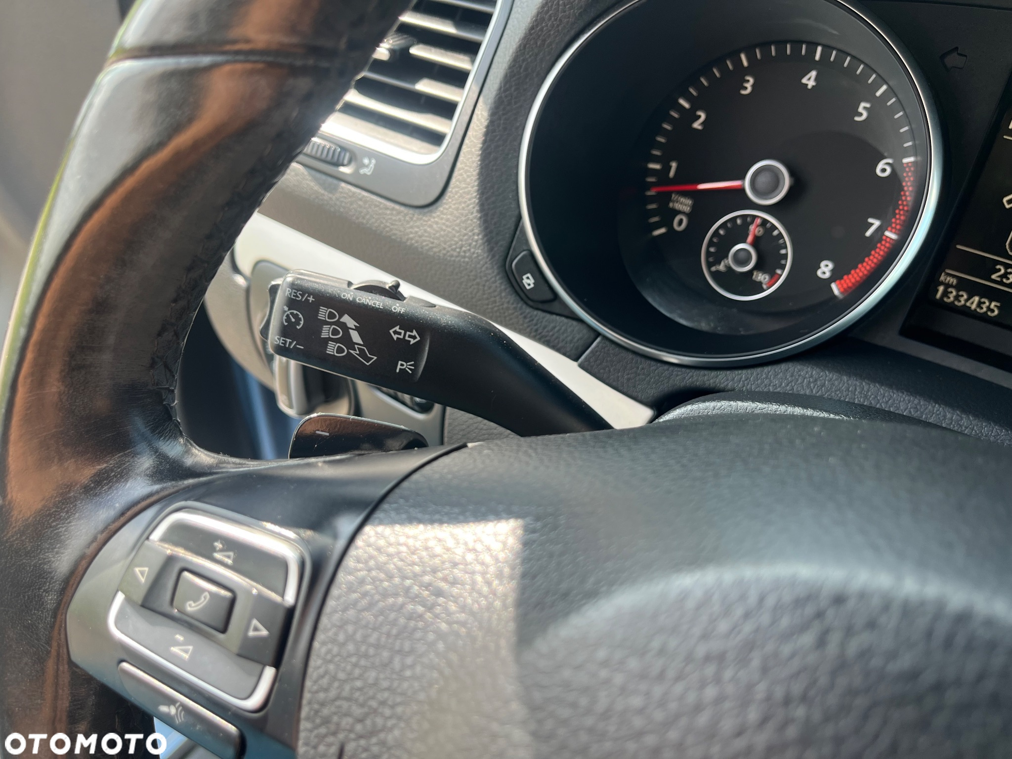 Volkswagen Golf 1.4 TSI DSG Highline - 30